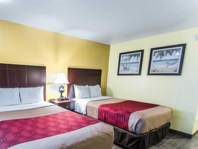 Econo Lodge Cocoa Beach - Near The Port Exteriör bild