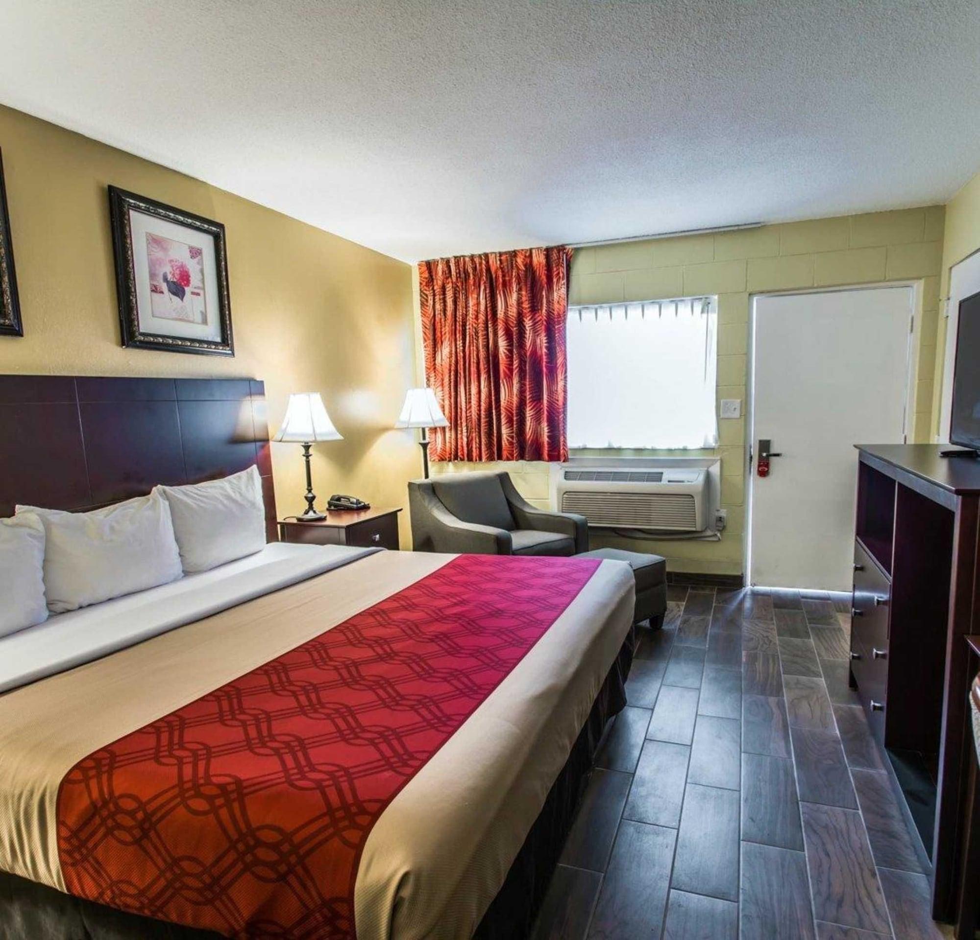 Econo Lodge Cocoa Beach - Near The Port Exteriör bild