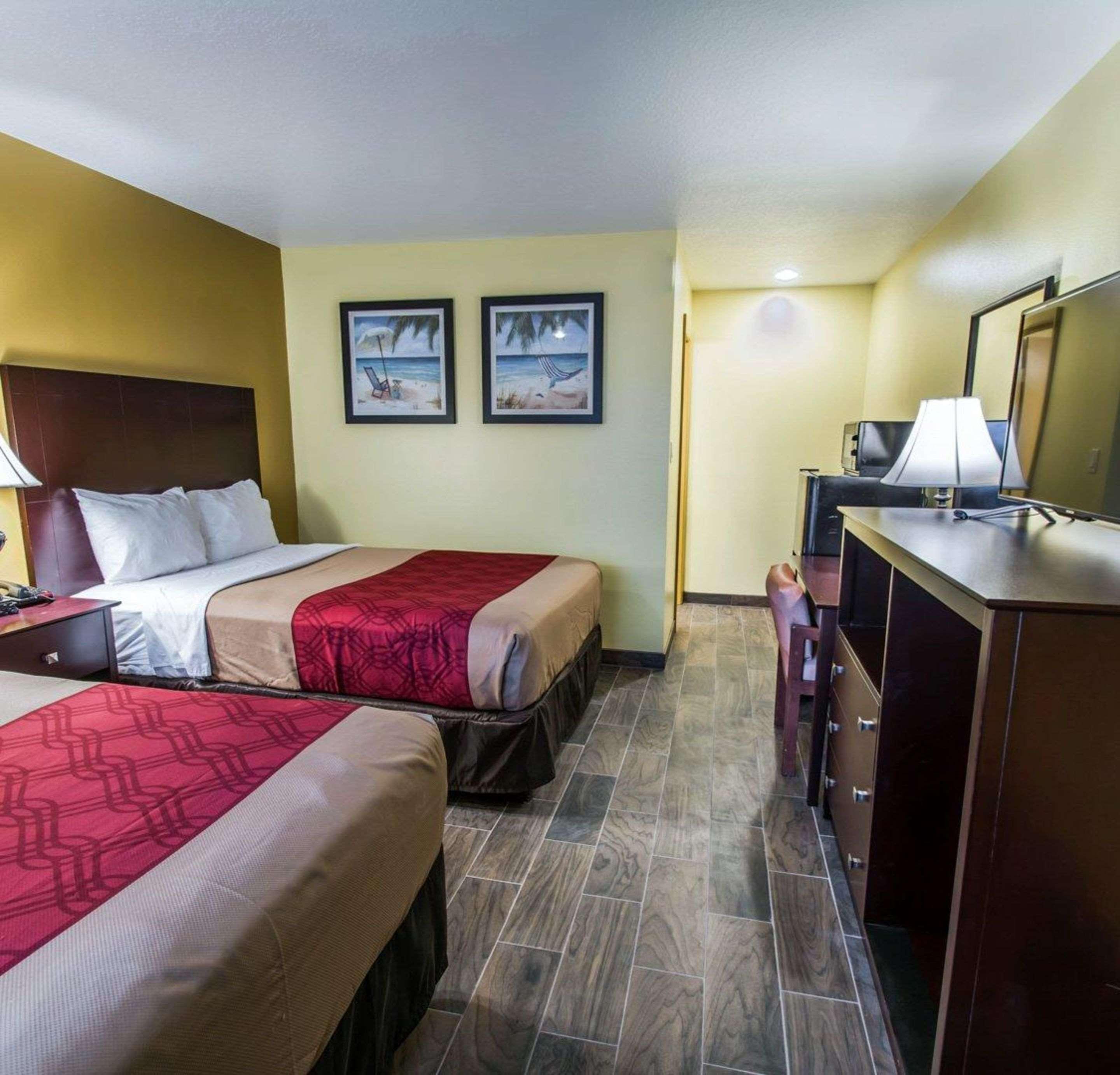 Econo Lodge Cocoa Beach - Near The Port Exteriör bild