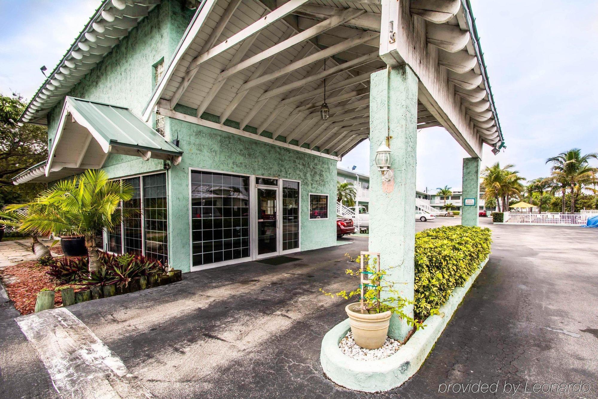 Econo Lodge Cocoa Beach - Near The Port Exteriör bild