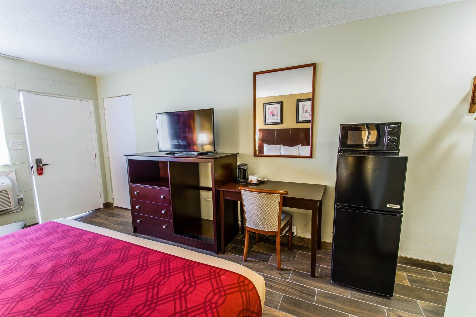 Econo Lodge Cocoa Beach - Near The Port Exteriör bild